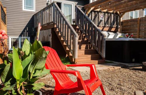 Moncton Villa | Le Cozy Clover