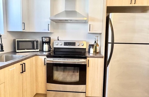 Ste. Foy Apartment | Le Cozy Summary: Déco