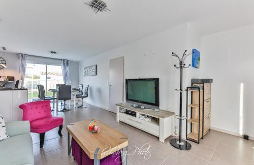 Commequiers House | Le Dôme - Piscine - Parking - Jardin
