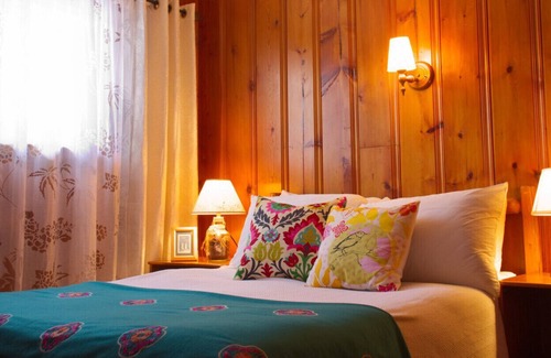 Val David Cabin | Le Davos, A nice vintage cottage in Village Suisse resort, in heart of Val-David