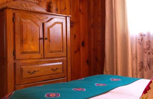 Val David Cabin | Le Davos, A nice vintage cottage in Village Suisse resort, in heart of Val-David
