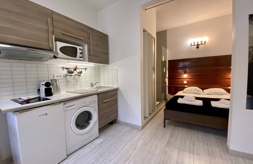 Saint Michel - Mairie Apartment | LE DECOR - Apartment Lyon, very central and well decorated