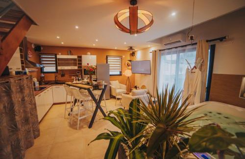 Camors House | Le Desirella gite De Charme Spa