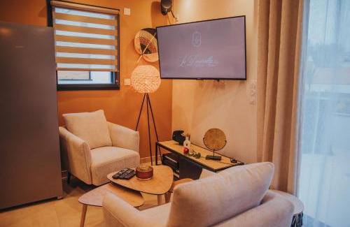 Camors House | Le Desirella gite De Charme Spa