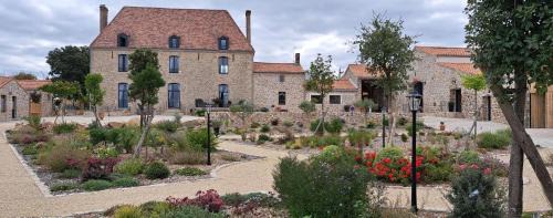 Saint-Christophe-du-Bois Bed & Breakfast | Le Domaine de la Haye Chambres d'Hôtes