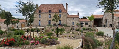 Saint-Christophe-du-Bois Bed & Breakfast | Le Domaine de la Haye Chambres d'Hôtes