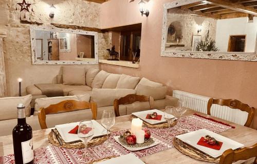 Sainte-Foy-de-Longas House | Le Domaine de Camberoux gite