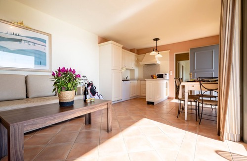Saumane-de-Vaucluse House | Le Domaine de Provence Country Club