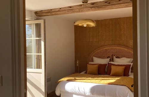 Le Fresne-Camilly Bed & Breakfast | Le Domaine de L'hostellerie