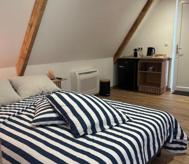 Montvalent Bed & Breakfast | Le Domaine de la Claire Fontaine Gîtes -chambres d'hôtes