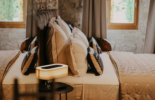 Bernac House | Le Domaine de la Monestarié Charm, elegance and scents of Tuscany