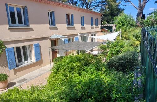Tulette House | Le Domaine des Pins