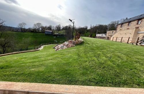 Saint-Laurent-d'Olt House | LE DOMAINE DU BEZ GITE DE michel PISCINE SAUNA HAMMAM SPA