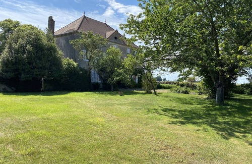 Baugy House | Le Domaine du Martray - Typical southern Burgundy family home