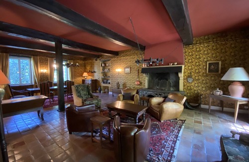 Baugy House | Le Domaine du Martray - Typical southern Burgundy family home