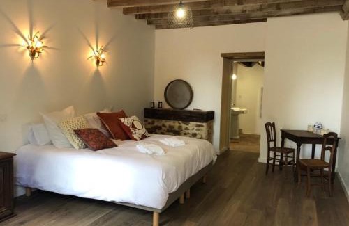 Sainte-Sabine-sur-Longeve House | LE DOMAINE DU PETIT TERTRE - SPA EN EXTERIEUR