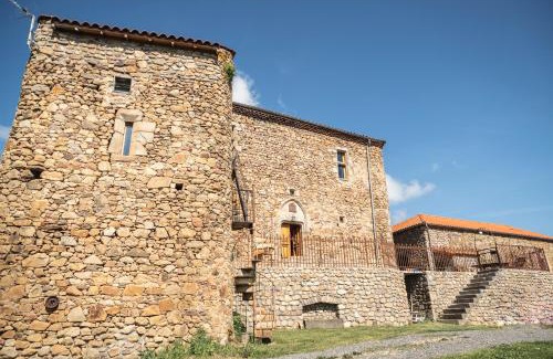 Brioude Sud Auvergne Bed & Breakfast | le Donjon de la Reine Margot