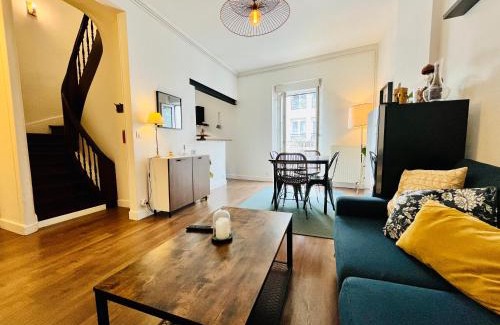 Blois Apartment | Le Duplex Franciade, centre-ville, parking, 2 chambres