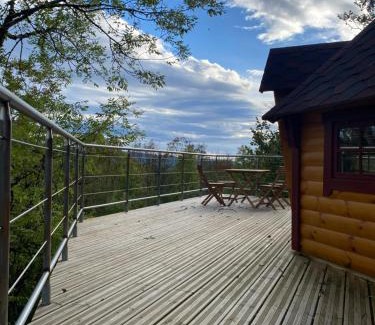 Foncine-le-Haut Ski Chalet | Le Féérik
