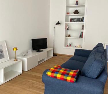 Biella Apartment | Le finestre sul cortile Biella