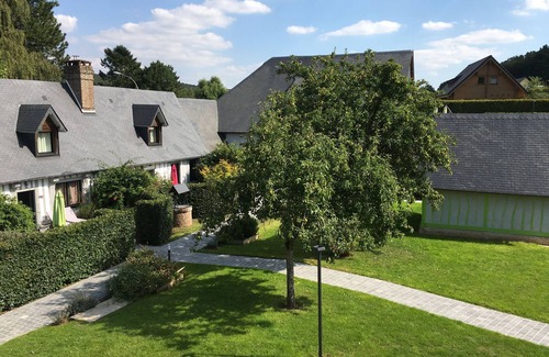 Le Hanouard House | LE FOULQUE furnished 4star tourist accommodation Private JACUZZI on the terrace
