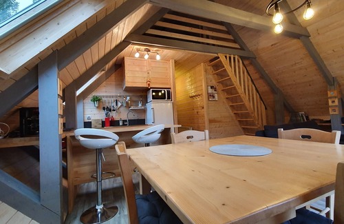 Saint-Pierre-d'Entremont Ski Chalet | Le Frenola, small wooden chalet * in Saint-Pierre d'Entremont in Chartreuse