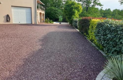 Flagnac House | LE GÎTE DU CHEMIN ROUGE