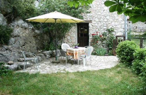 Trigance House | Le Gîte Panda Saint-maymes