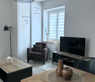Margny-les-Compiegne Apartment | Le Georges studio