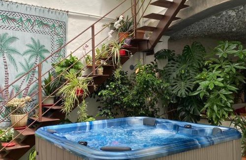 Saint-Hippolyte House | LE GITE DES TONTONS