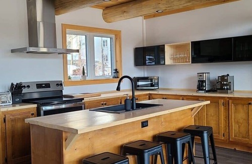 Saint-Philemon House | Le Goathouse | Spa et Ski | Chalet en montagne