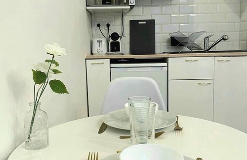 Le Busca Apartment | Le Golden magnificent studio hyper center with wifi