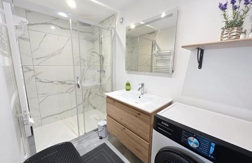 Margny-les-Compiegne Apartment | Le Grainetier - 5 min de la gare