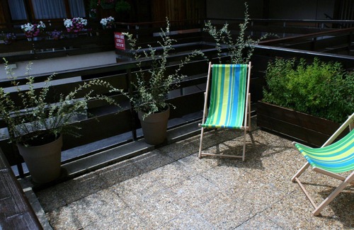 Le Grand-Bornand Apartment | Le Grand-Bornand station, beau studio avec terrasse et vue à 180° sur les pistes