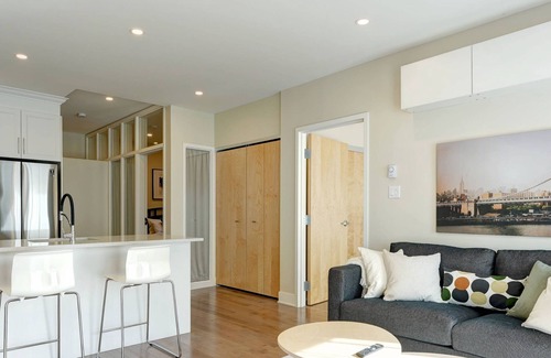 Plateau Mont Royal Apartment | Le Grand Duluth ☼ In the ♥ of Plateau!