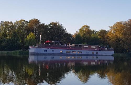 Montigny-les-Metz Boat Rental | Le grand large