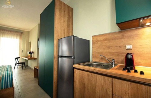 Gerakini Apartment | Le Grand Rêve Junior Suite 3