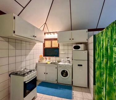 Fare Ski Chalet | « Le Green House » by Meri lodge Huahine