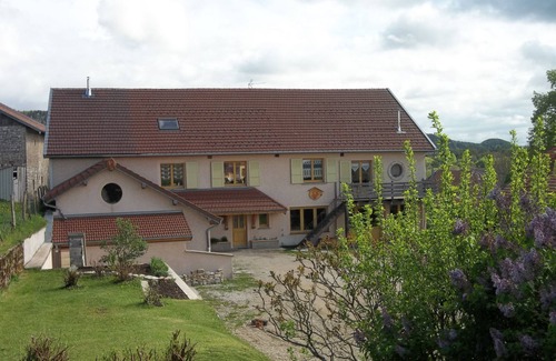 Bief-des-Maisons Cottage | "Le Grenier" for 4 people