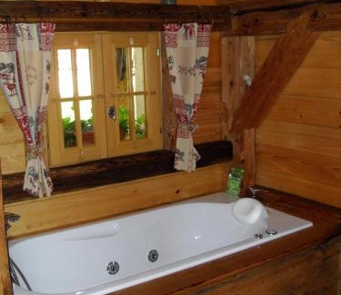 Saint-Paul-en-Chablais Bed & Breakfast | Le Grenier