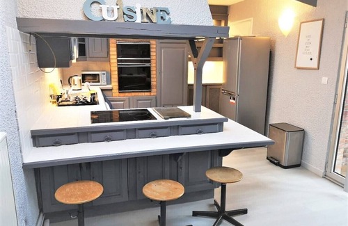Soissons Apartment | Le Greyhound - Grand Appartement Centre-ville