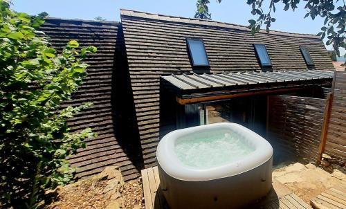 Carsac-Aillac House | Le gros chêne, gite du XVIII siècle, jacuzzi privatif