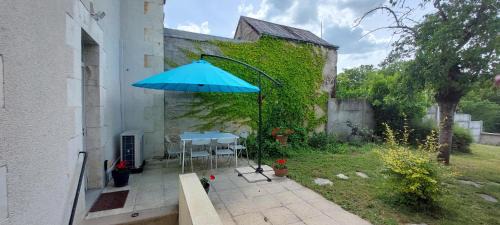 Chatillon-sur-Indre Apartment | Le Guet du Garde - in the center of medieval town