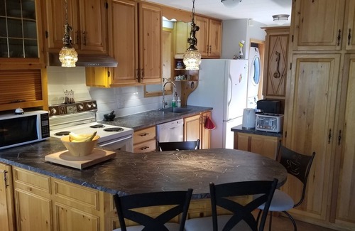 Saint-David-de-Falardeau House | Le Hâvre de Paix