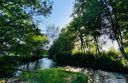 Fauvillers House | Le Héron - Gîte de charme clôturé, accès à la rivière - 6 ou 10 personnes