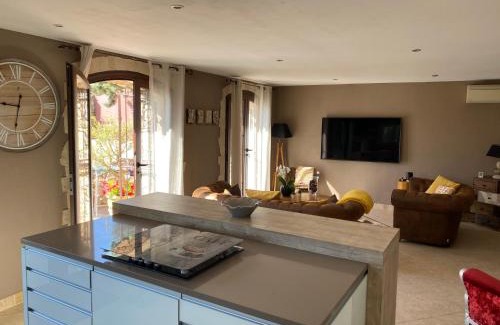 Ampus Apartment | Le Hameau des vanades