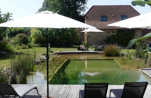 Frontenac House | Le Hameau du Quercy - Water flowers