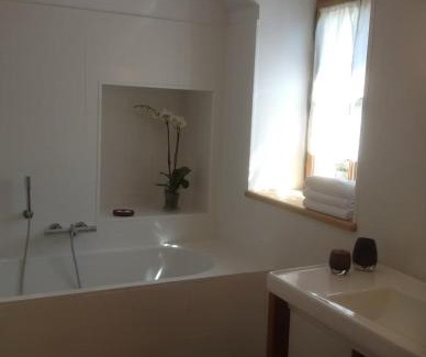 Saint-Julien-de-Chedon House | Le hameau des vignes