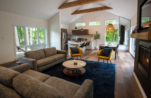 Argenteuil Regional County Municipality Cabin | Le Highland - Moderne, spa et boisé