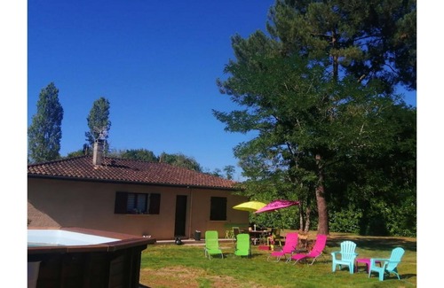 Saint-Denis-de-Pile House | Le Jardin De Marie, calm and nature with swimming pool